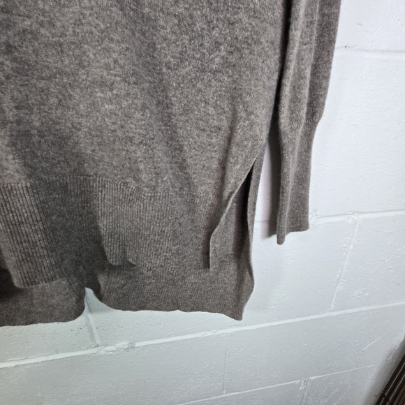 Tahari Pure Cashmere Cowl Neck Hi Low Sweater - Picture 8 of 11